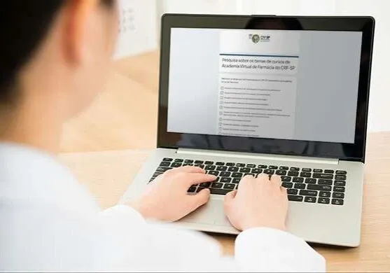 2020_11_05_academia-virtual_farmaceutica_pesquisa_interna